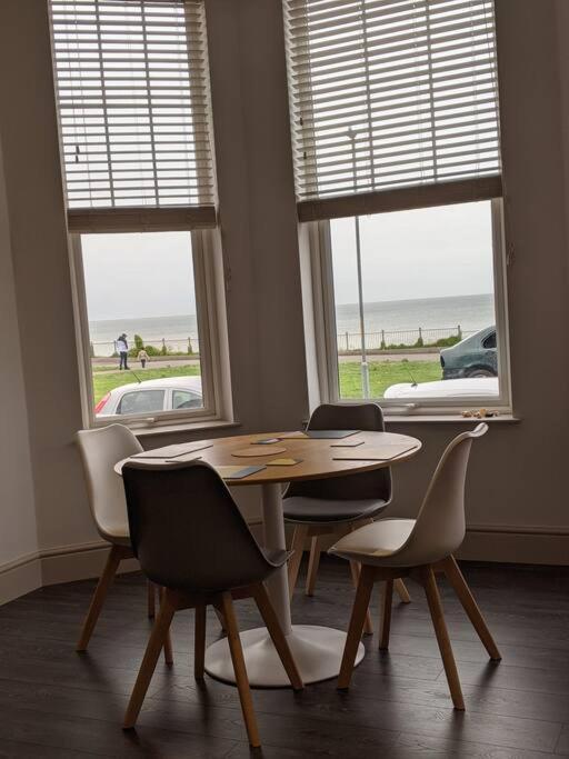 Waves@Walpole - 2 Bed Flat With Amazing Sea Views Apartment มาร์เกท ภายนอก รูปภาพ